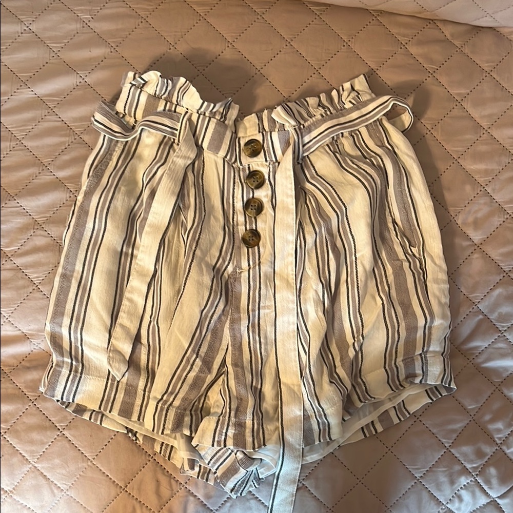 American Eagle Outfitters Cream and Brown High Waist Shorts